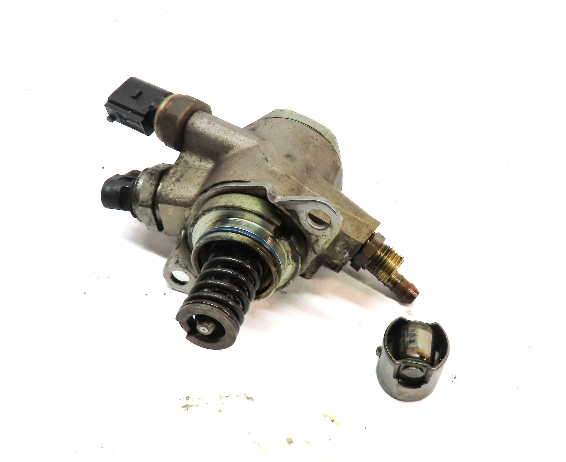 12-17 AUDI A6 A7 A8 Q5 Q7 S4 S5 (B8 8K 8T C7 4L) 3.0L HIGH PRESSURE FUEL PUMP — exact item pictured